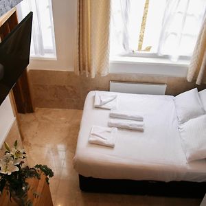 Premier Family Apartment